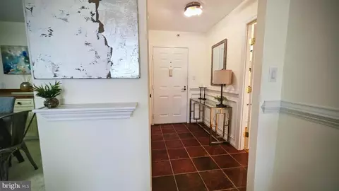 Entry Way - 15107 Interlachen Dr #2-515, Silver Spring, MD 20906 photo 4 of 5