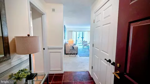Entry Way - 15107 Interlachen Dr #2-515, Silver Spring, MD 20906 photo 2 of 5