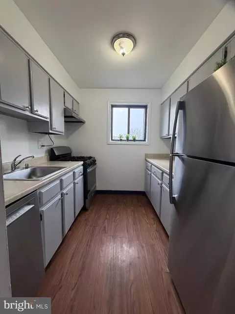 11514 Bucknell Dr #102, Silver Spring, MD 20902 photo 8