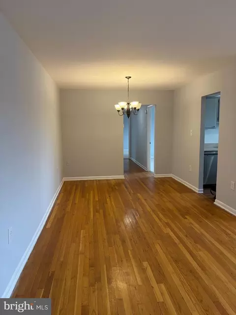 11514 Bucknell Dr #102, Silver Spring, MD 20902 photo 4