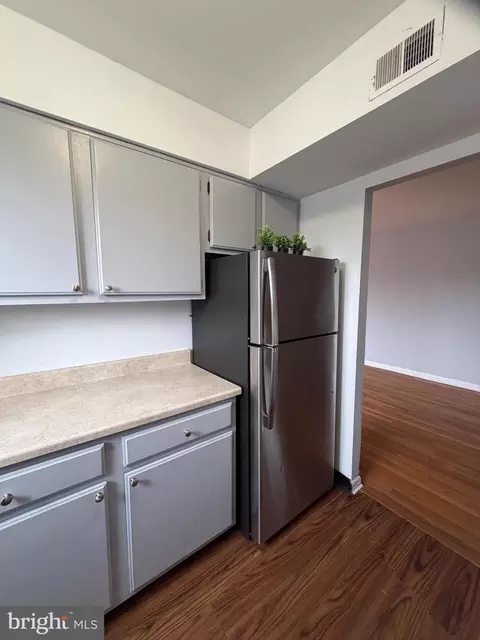 11514 Bucknell Dr #102, Silver Spring, MD 20902