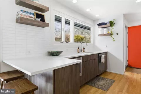 Kitchen - 3610 Spruell Dr, Silver Spring, MD 20902 photo 2 of 4