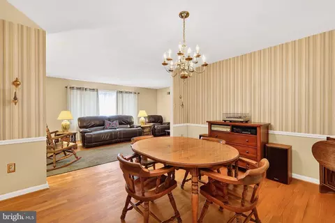 Dining - 2204 Badian Dr, Silver Spring, MD 20904 photo 2 of 2