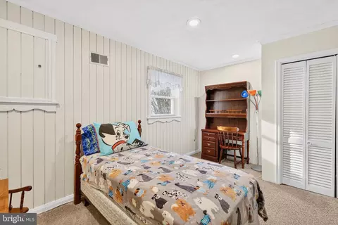Bedroom - 2204 Badian Dr, Silver Spring, MD 20904 photo 5 of 6