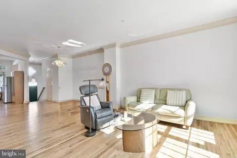 Living - 4916 Tothill Dr, Olney, MD 20832 photo 2 of 4