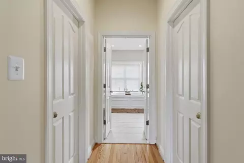 Entry Way - 15611 Riding Stable Rd, Laurel, MD 20707 photo 10 of 12