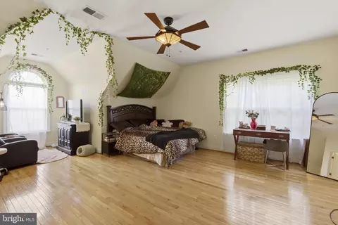 Bedroom - 15611 Riding Stable Rd, Laurel, MD 20707 photo 9 of 13