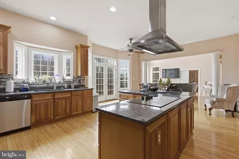 Kitchen - 15611 Riding Stable Rd, Laurel, MD 20707 photo 3 of 7