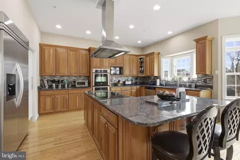 Kitchen - 15611 Riding Stable Rd, Laurel, MD 20707 photo 2 of 7