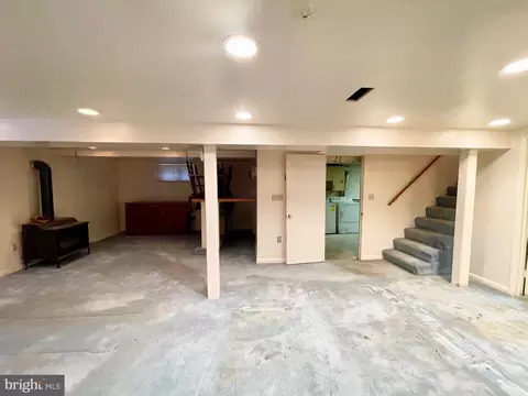Living - 12420 Feldon St, Silver Spring, MD 20906 photo 4 of 4