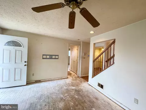 Living - 12420 Feldon St, Silver Spring, MD 20906 photo 1 of 4