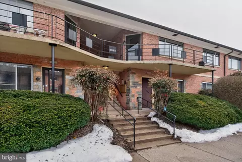 5023 Sentinel Dr #122, Bethesda, MD 20816