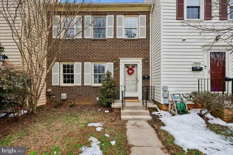 7847 Heatherton Ln, Potomac, MD 20854