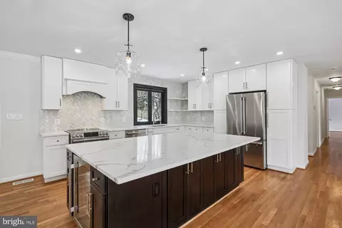 Kitchen - 513 Beaumont Rd, Silver Spring, MD 20904 photo 2 of 4