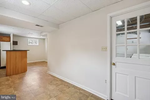 Entry Way - 513 Beaumont Rd, Silver Spring, MD 20904 photo 1 of 1
