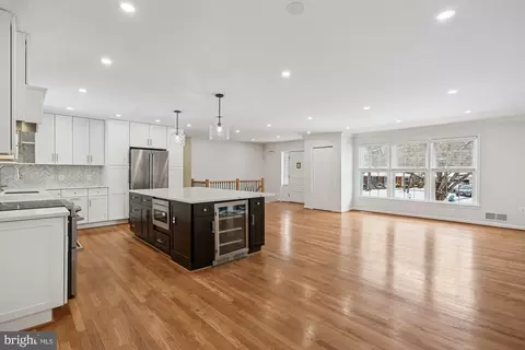 Kitchen - 513 Beaumont Rd, Silver Spring, MD 20904 photo 3 of 4