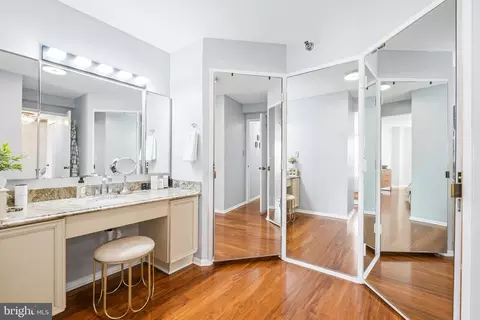 15100 Interlachen Dr #4-407, Silver Spring, MD 20906 photo 7