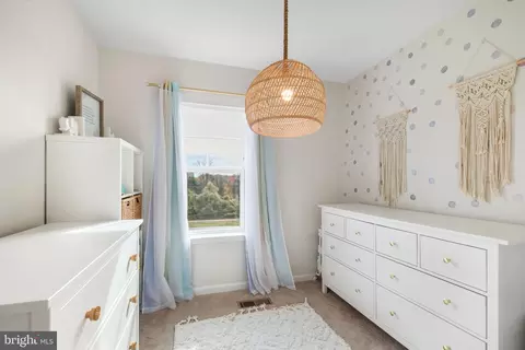 Bedroom - 15635 Trolley Ln, Silver Spring, MD 20906 photo 5 of 5