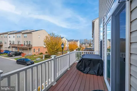 Exterior - 15635 Trolley Ln, Silver Spring, MD 20906 photo 4 of 8