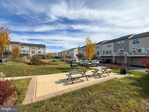 Exterior - 15635 Trolley Ln, Silver Spring, MD 20906 photo 6 of 8