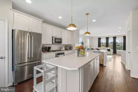 Kitchen - 15635 Trolley Ln, Silver Spring, MD 20906 photo 3 of 3