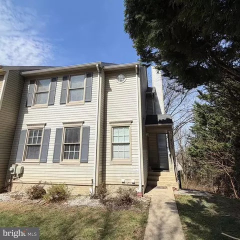 8032 Sugarberry Ct, Gaithersburg, MD 20879