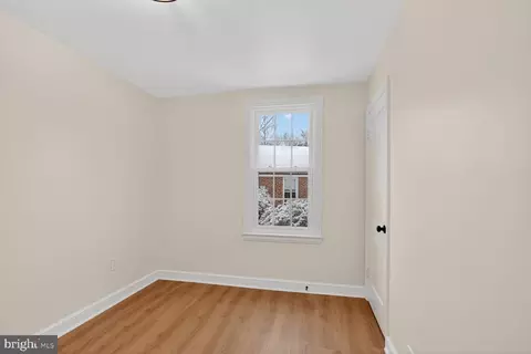 Bedroom - 8 Melbourne Ave, Silver Spring, MD 20901 photo 4 of 4