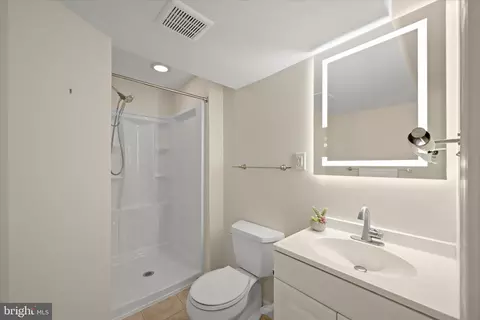 Bath - 1514 Featherwood St, Silver Spring, MD 20904 photo 6 of 6
