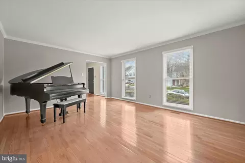 Living - 1514 Featherwood St, Silver Spring, MD 20904 photo 3 of 9
