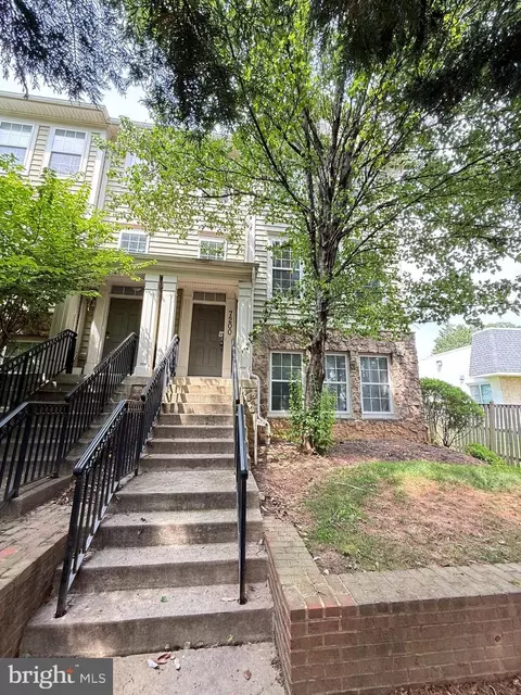 7200 Phelps Hill Ct, Derwood, MD 20855