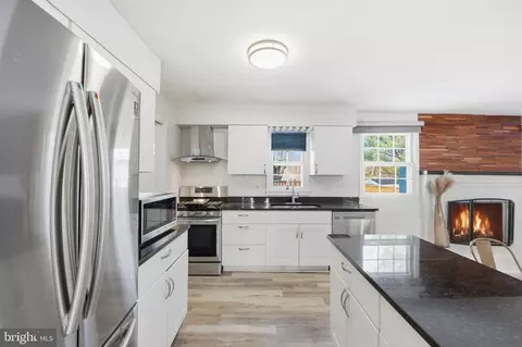 Kitchen - 1600 Rainbow Dr, Silver Spring, MD 20905 photo 1 of 2