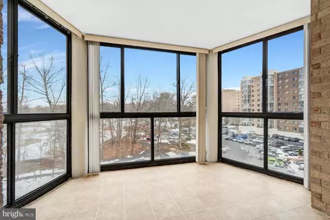 Exterior - 15115 Interlachen Dr #3-425, Silver Spring, MD 20906 photo 2 of 4