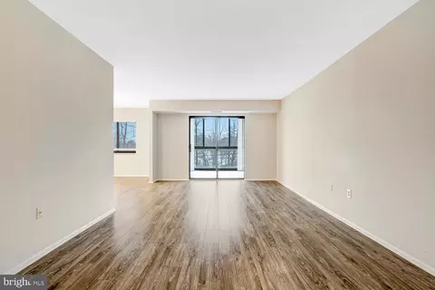 Living - 15115 Interlachen Dr #3-425, Silver Spring, MD 20906 photo 2 of 7