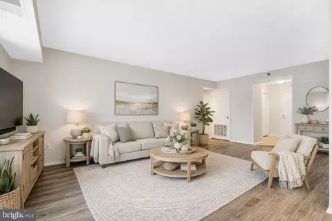 Living - 15115 Interlachen Dr #3-425, Silver Spring, MD 20906 photo 1 of 7