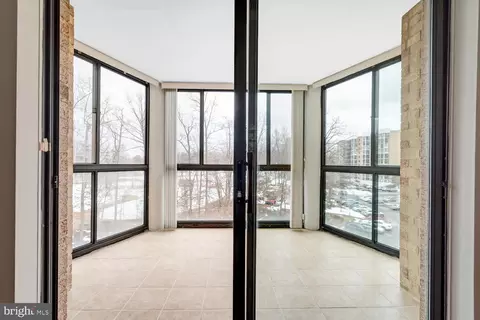 Exterior - 15115 Interlachen Dr #3-425, Silver Spring, MD 20906 photo 3 of 4