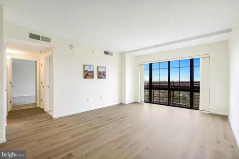 7915 Eastern Ave #1208, Silver Spring, MD 20910