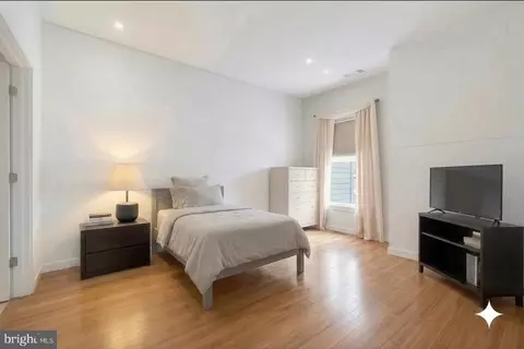Bedroom - 8045 Newell St #423, Silver Spring, MD 20910 photo 1 of 2