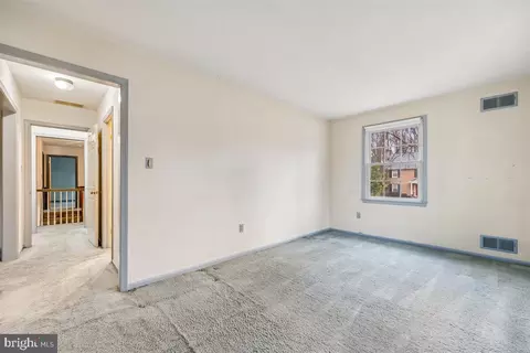 Entry Way - 13724 Bridgewater Dr, Silver Spring, MD 20904 photo 9 of 15