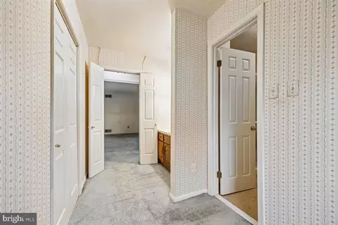 Entry Way - 13724 Bridgewater Dr, Silver Spring, MD 20904 photo 10 of 15