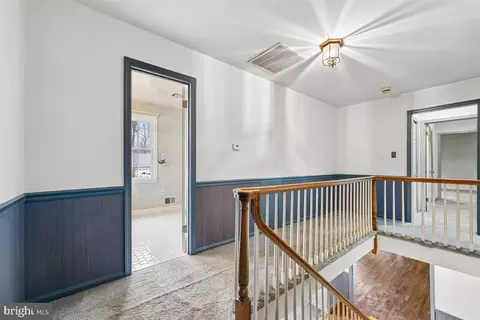 Entry Way - 13724 Bridgewater Dr, Silver Spring, MD 20904 photo 8 of 15