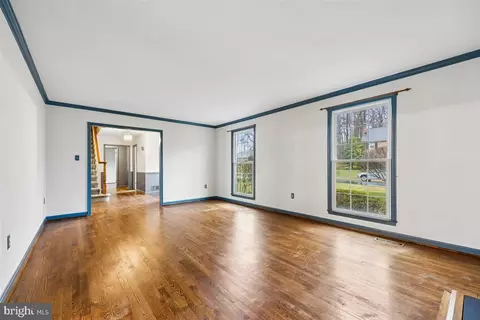 Living - 13724 Bridgewater Dr, Silver Spring, MD 20904 photo 6 of 19