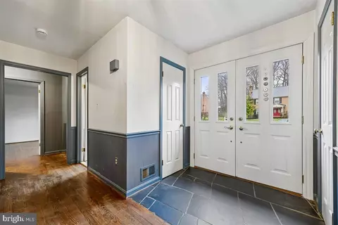 Entry Way - 13724 Bridgewater Dr, Silver Spring, MD 20904 photo 4 of 15