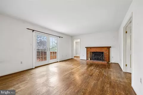 Living - 13724 Bridgewater Dr, Silver Spring, MD 20904 photo 8 of 19