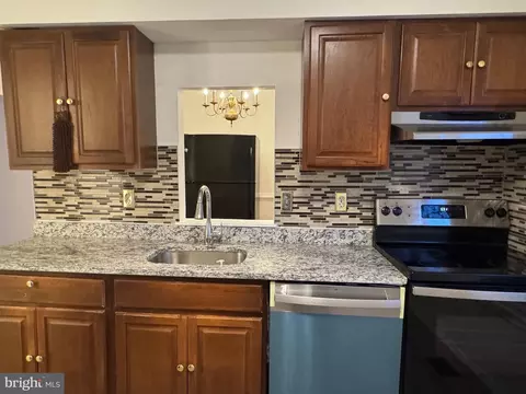 511 Mandolin Ct, Gaithersburg, MD 20877