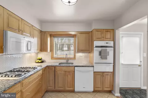 Kitchen - 3008 Hardy Ave, Silver Spring, MD 20902 photo 3 of 4