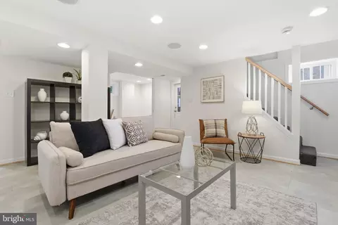 Living - 11527 Grandview Ave, Silver Spring, MD 20902 photo 5 of 5