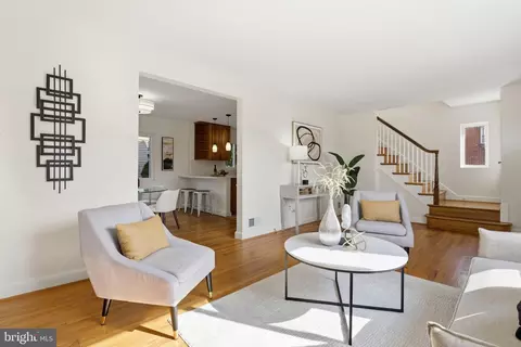 Living - 11527 Grandview Ave, Silver Spring, MD 20902 photo 3 of 5