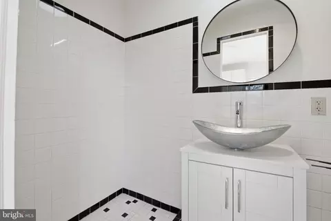 Bath - 11527 Grandview Ave, Silver Spring, MD 20902 photo 2 of 2