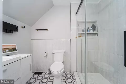 Bath - 3013 Piano Ln #34, Silver Spring, MD 20904 photo 3 of 5