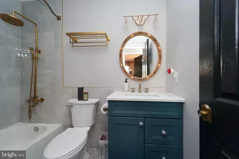 Bath - 3013 Piano Ln #34, Silver Spring, MD 20904 photo 4 of 5